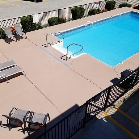 Osoyoos Lakeview Inn & Suites المظهر الخارجي الصورة