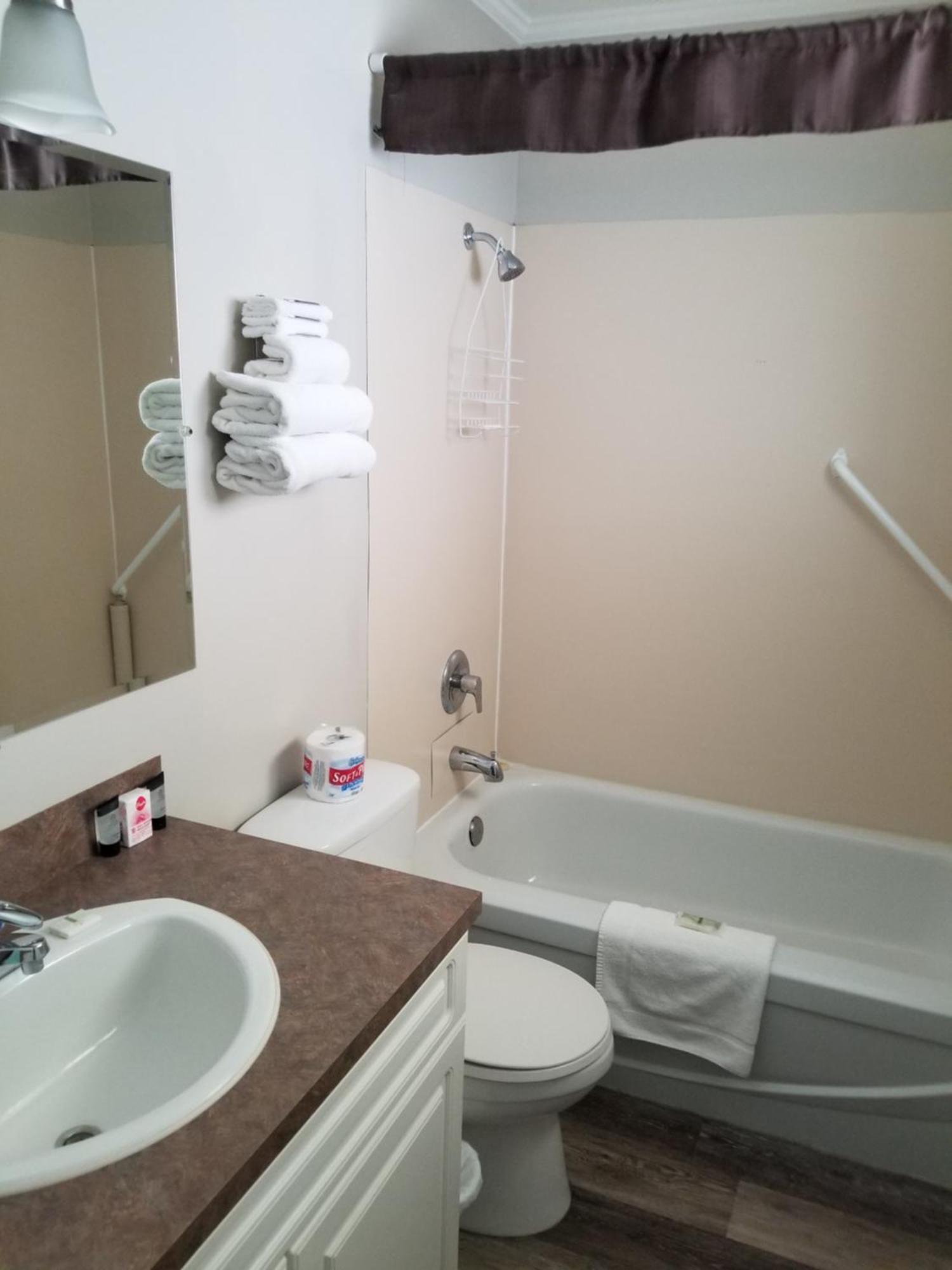 Osoyoos Lakeview Inn & Suites المظهر الخارجي الصورة